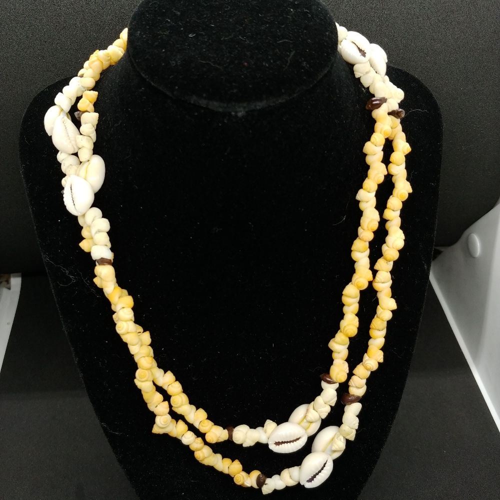 🏝 Island Vibes 🥥 Shell Necklace